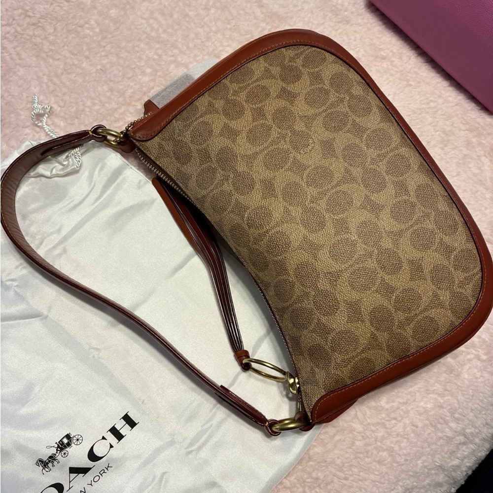 Coach Sutton Shoulder Crossbody in Signature/Tan Rust with 2 straps
